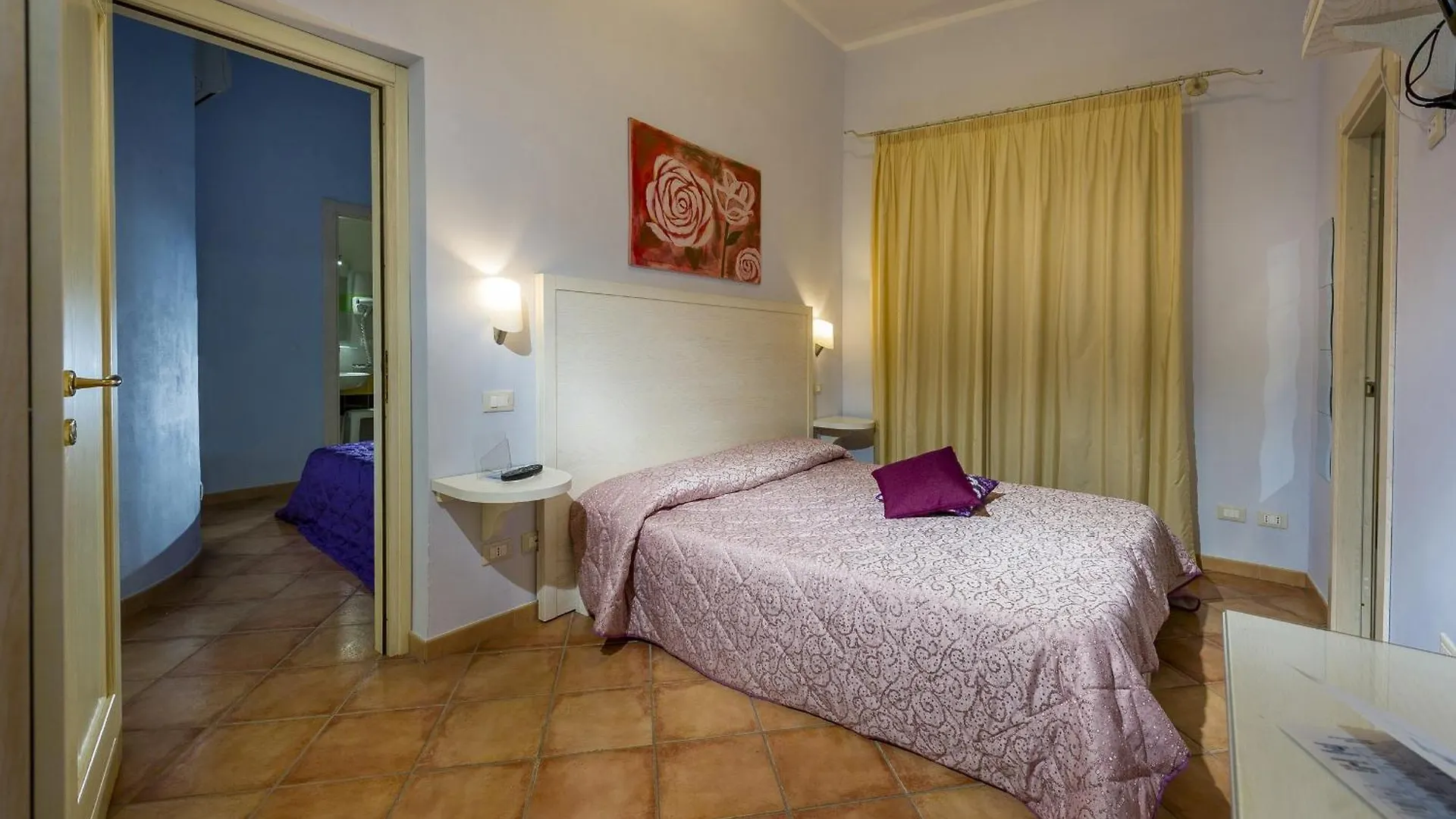 Badia Rooms & Breakfast كاستيلاّماري ديل غو إيطاليا