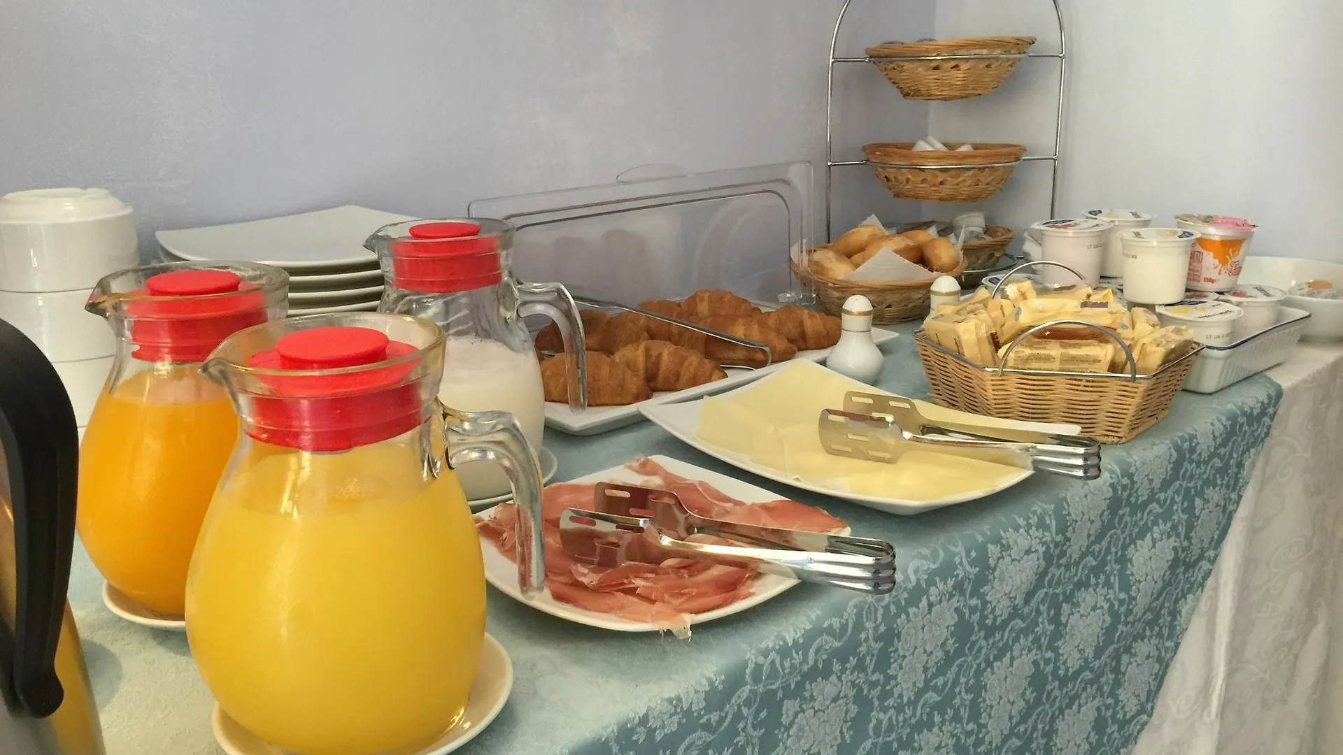 بيت ضيافة Badia Rooms & Breakfast كاستيلاّماري ديل غو